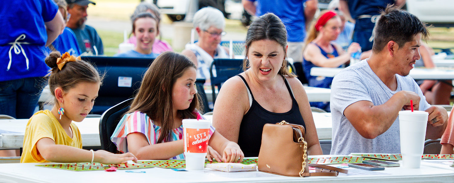 The bingo games run by the Quitman-Lake Fork Kiwanis Club was fun for all ages. [see more settlers moments]